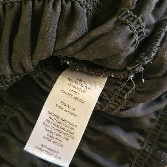 Socialite Smocked Floral Croped Top Medium - Picture 4 of 4